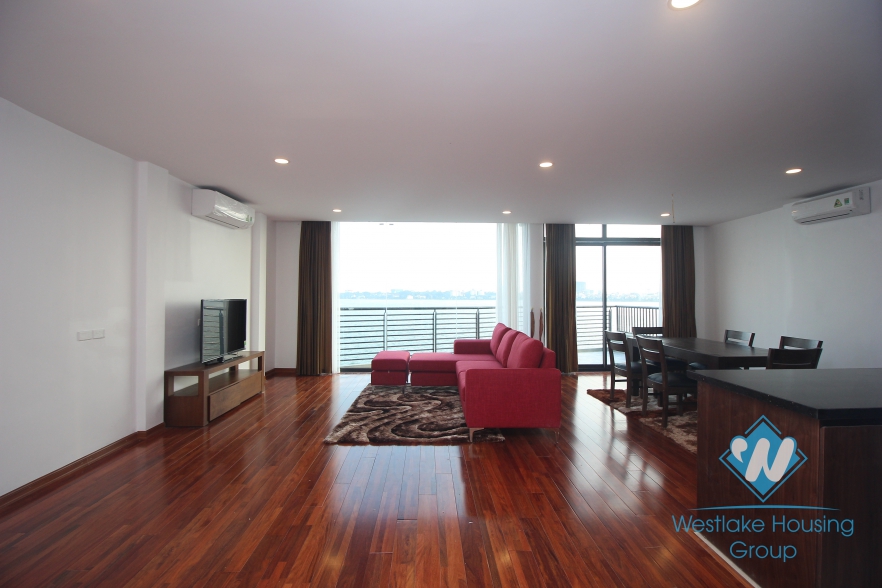 Lake view three bedrooms apartment for rent in Tay Ho, Ha Noi